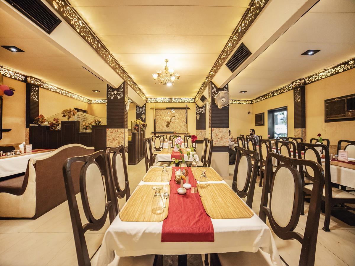 Fabhotel Santoor Geeta Bhawan Square Індаур Екстер'єр фото